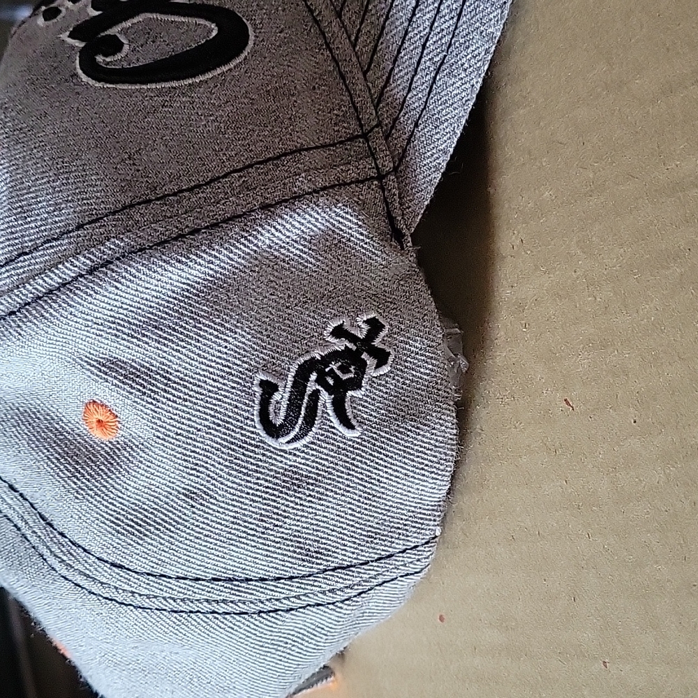 Baseball cap - Picture 3 of 6